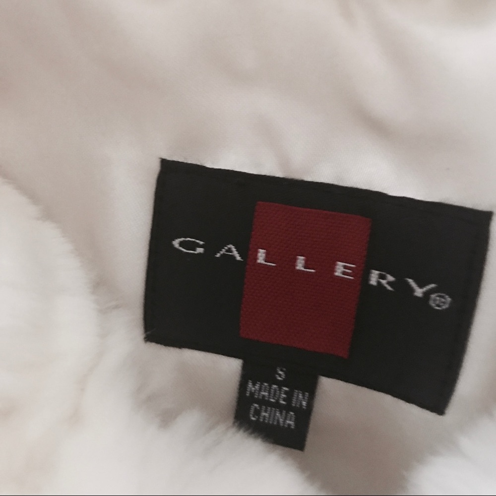 FAUX FUR Jacket with Hood and Pockets - Picture 5 of 8